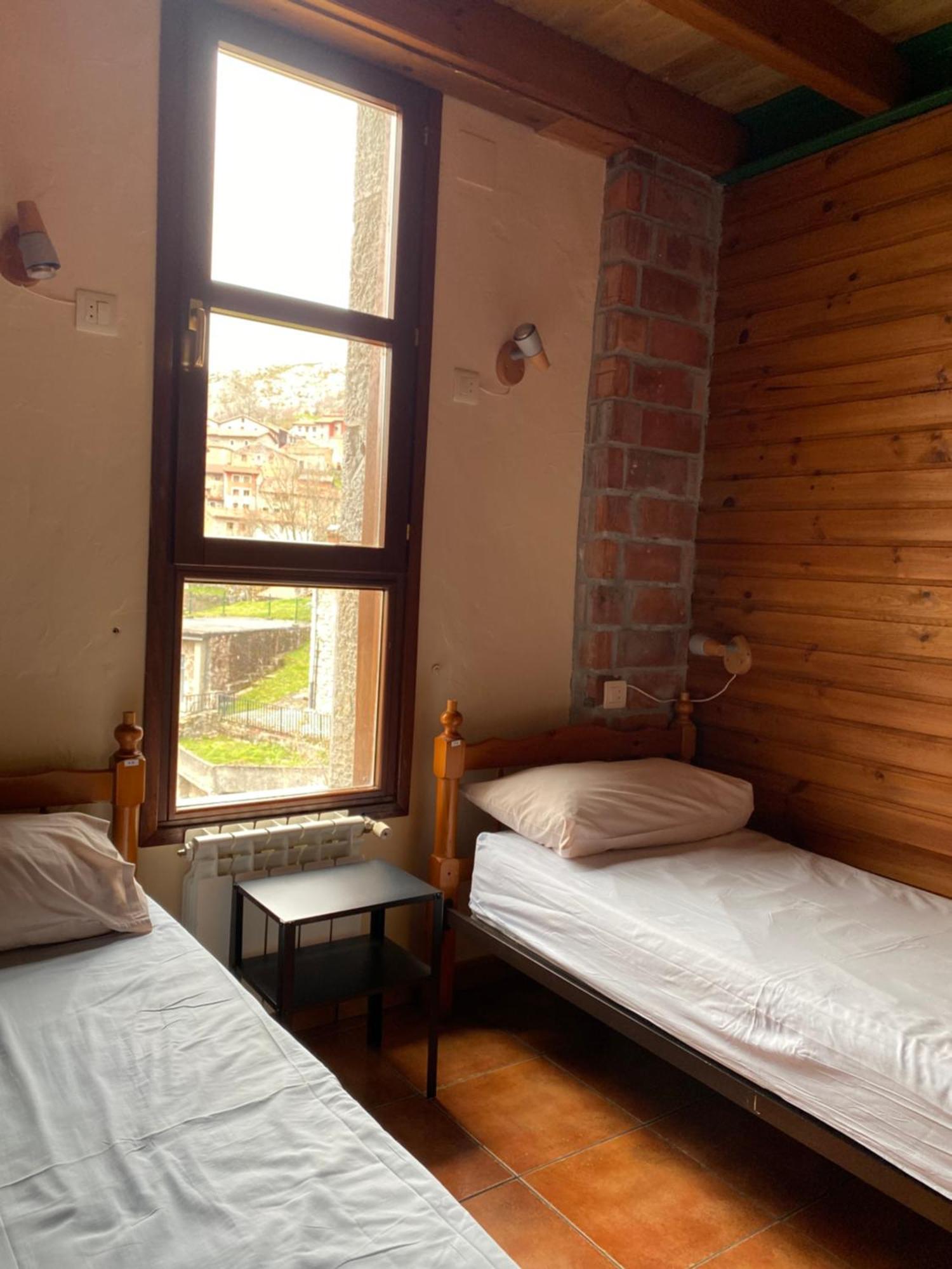 Albergue Pena Castil Sotres Buitenkant foto
