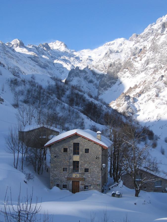 Albergue Pena Castil Sotres Buitenkant foto